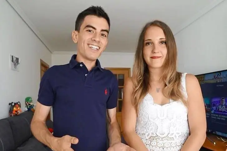 Jordi el niño polla – 27 años (2022) y Verónica – 27 años (2022) – Juntos desde hace años