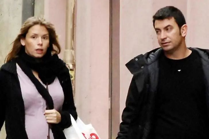 Arturo Valls – 47 años (2022) y Patricia María Santiveri – Casados desde 2009