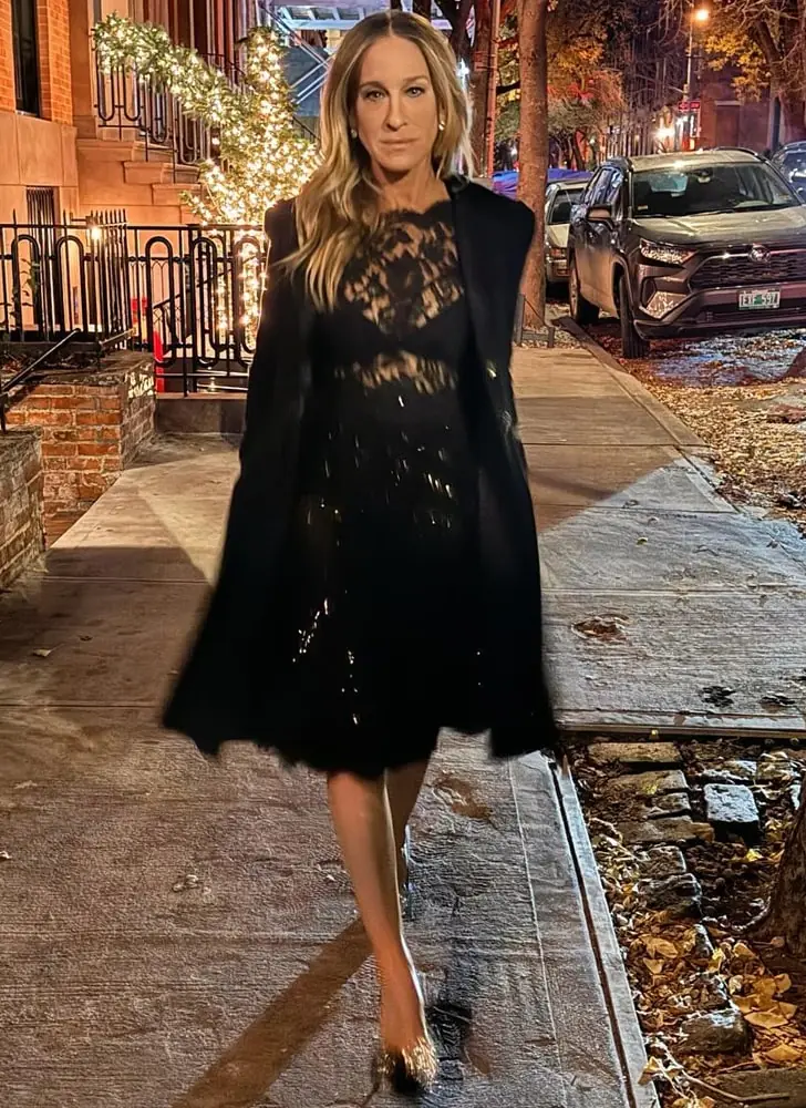Sarah Jessica Parker – 5’3″ – 126 lbs