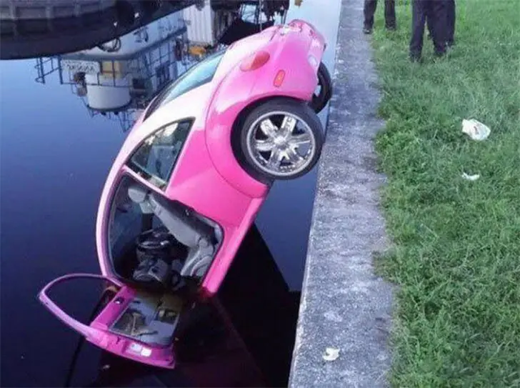 Verwaistes Fahrzeug mit Geschichte