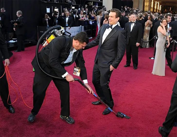 A Clean Sweep: Jason Segel’s Unexpected Oscar Encounter