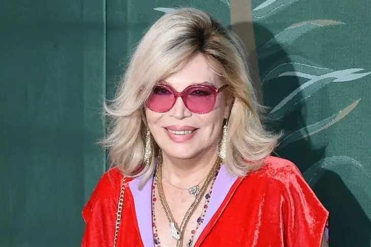 Amanda Lear – Célibataire