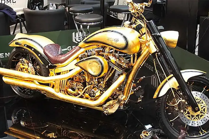 Das goldene Motorrad