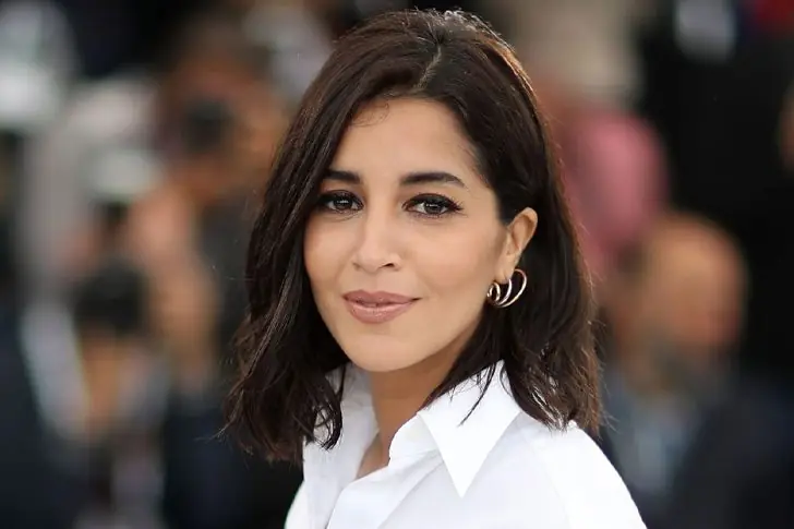 Leïla Bekhti – 400 000 euros par an
