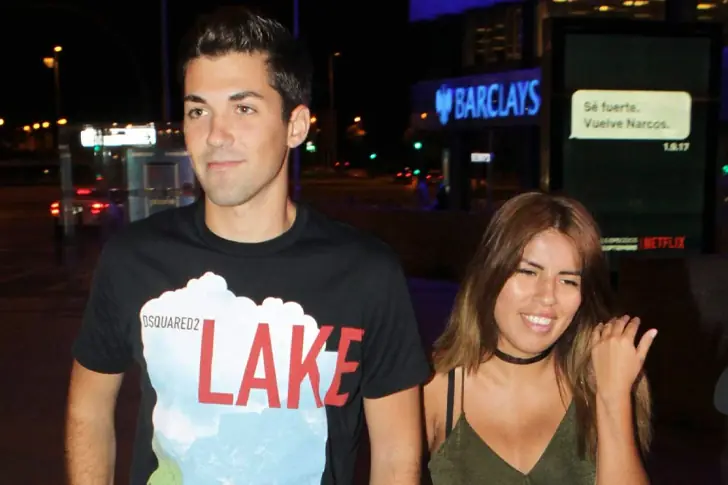 Alejandro Albalá (29 Años) Y María Isabel Pantoja (28 Años) – Cansancio