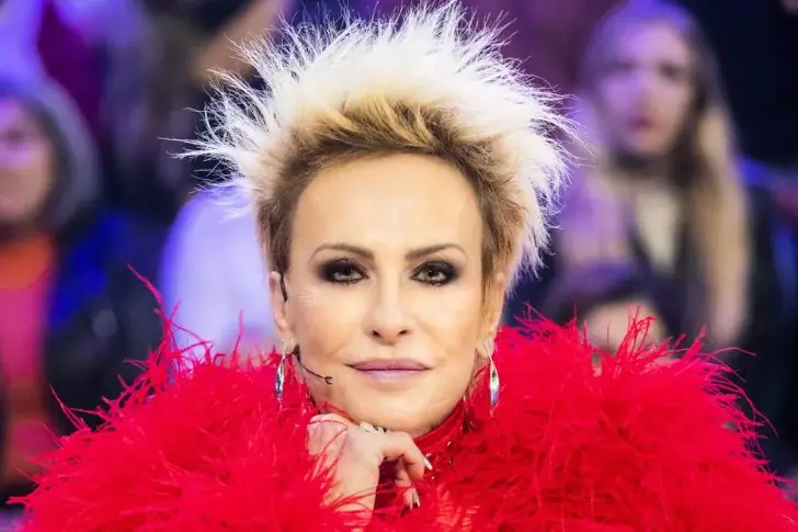 Ana Maria Braga (73)  – São Joaquim da Barra – 105 milhões de reais