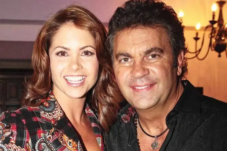 Lucero Lander (1969) y Manuel Mijares (1958) – 14 años de matrimonio