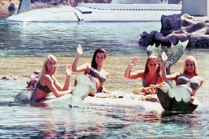 Il y eu autrefois de vraies sirènes à Disneyland